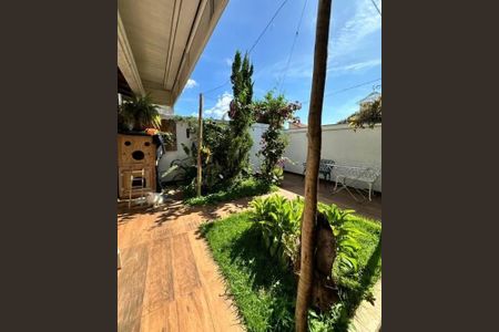 Casa à venda com 180m², 4 quartos e 3 vagas