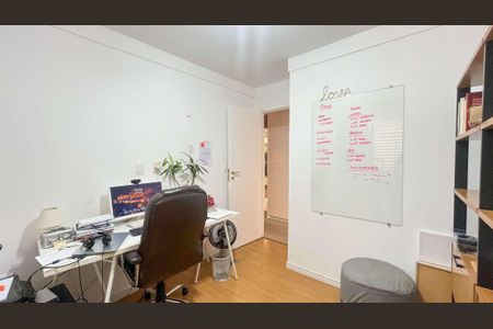 Apartamento à venda com 220m², 4 quartos e 4 vagas