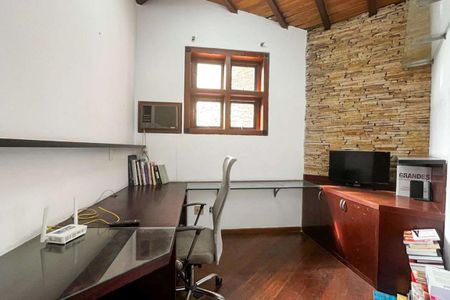 Casa à venda com 650m², 5 quartos e 11 vagas