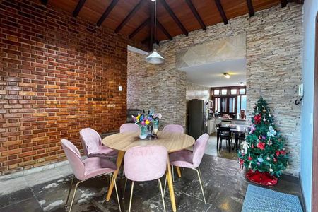 Casa à venda com 5 quartos, 650m² em Pampulha, Belo Horizonte