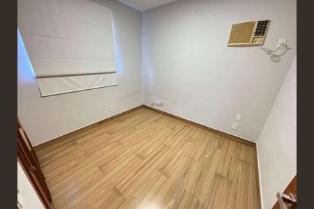 Apartamento à venda com 220m², 4 quartos e 3 vagas