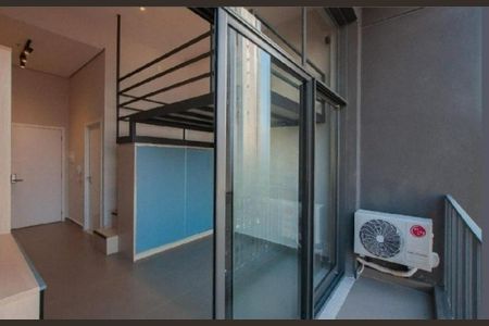 Apartamento à venda com 27m², 1 quarto e sem vaga
