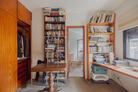 Apartamento à venda com 237m², 3 quartos e 3 vagasSuíte 2