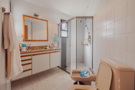 Apartamento à venda com 237m², 3 quartos e 3 vagasBanheiro da Suíte 1