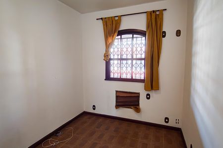 Casa de condomínio à venda com 235m², 4 quartos e 2 vagasQuarto 2