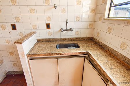 Casa de condomínio à venda com 235m², 4 quartos e 2 vagasterraço