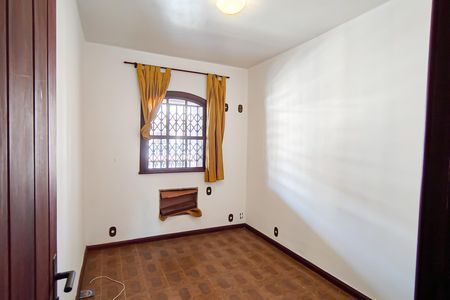 Casa de condomínio à venda com 235m², 4 quartos e 2 vagasQuarto 2