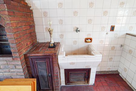 Casa de condomínio à venda com 235m², 4 quartos e 2 vagasterraço