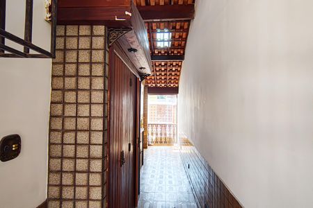 Casa de condomínio à venda com 235m², 4 quartos e 2 vagasvaranda