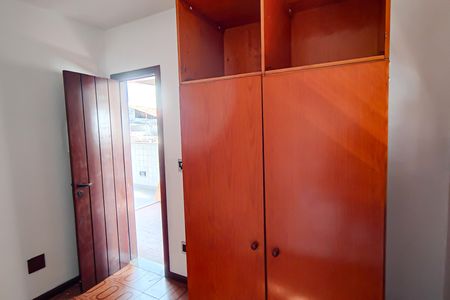 Casa de condomínio à venda com 235m², 4 quartos e 2 vagasQuarto de Serviço