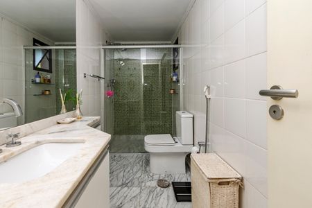 Apartamento para alugar com 137m², 2 quartos e 2 vagas Apartamento para alugar com 137m², 2 quartos e 2 vagasBanheiro da Suíte 2