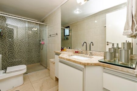 Apartamento para alugar com 137m², 2 quartos e 2 vagas Apartamento para alugar com 137m², 2 quartos e 2 vagasBanheiro da Suíte 1