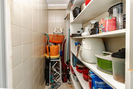 Apartamento para alugar com 137m², 2 quartos e 2 vagas Apartamento para alugar com 137m², 2 quartos e 2 vagasDespensa