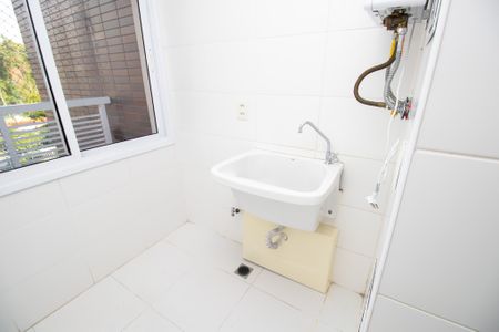 Apartamento à venda com 79m², 2 quartos e 1 vagaÁrea de Serviço