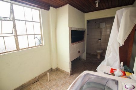 Casa à venda com 70m², 2 quartos e 1 vagaÁrea de Serviço