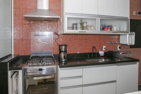 Apartamento à venda com 227m², 3 quartos e 3 vagas Apartamento à venda com 227m², 3 quartos e 3 vagasCozinha
