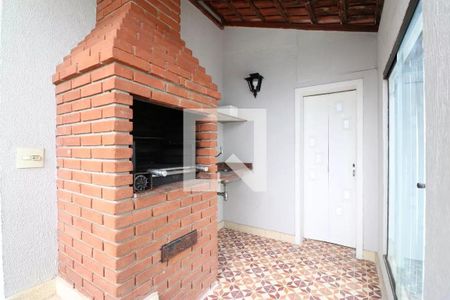 Apartamento à venda com 227m², 3 quartos e 3 vagas Apartamento à venda com 227m², 3 quartos e 3 vagasÁrea comum - Churrasqueira