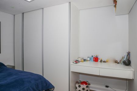 Apartamento à venda com 227m², 3 quartos e 3 vagas Apartamento à venda com 227m², 3 quartos e 3 vagasQuarto 3