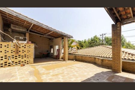 Casa à venda com 250m², 3 quartos e 1 vaga