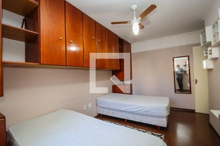 Casa à venda com 157m², 3 quartos e 2 vagas