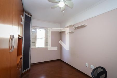 Casa à venda com 157m², 3 quartos e 2 vagas