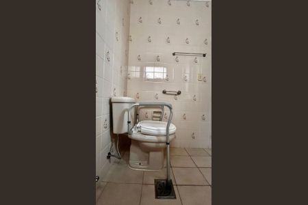 Apartamento à venda com 94m², 3 quartos e 1 vaga Apartamento à venda com 94m², 3 quartos e 1 vagaBanheiro da Suíte