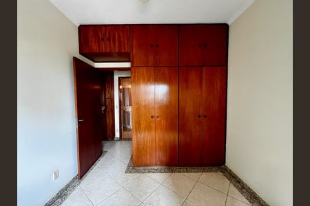 Apartamento à venda com 94m², 3 quartos e 1 vaga Apartamento à venda com 94m², 3 quartos e 1 vagaQuarto 2