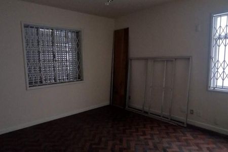 Casa à venda com 174m², 3 quartos e 2 vagas