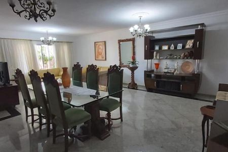 Casa à venda com 250m², 3 quartos e 2 vagasFoto 18