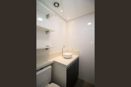 Apartamento à venda com 55m², 2 quartos e 1 vaga Apartamento à venda com 55m², 2 quartos e 1 vagaBanheiro Social