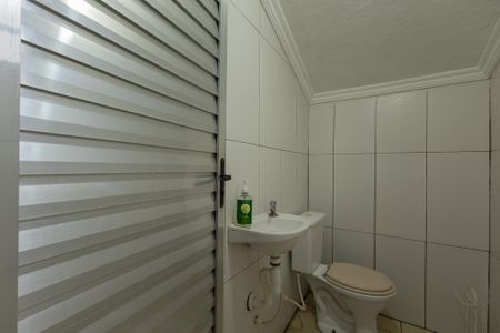 Casa à venda com 200m², 3 quartos e 6 vagas Casa à venda com 200m², 3 quartos e 6 vagasBanheiro de serviço