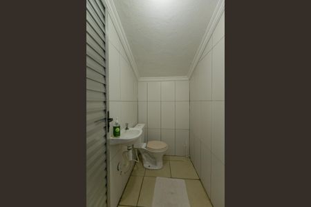 Casa à venda com 200m², 3 quartos e 6 vagas Casa à venda com 200m², 3 quartos e 6 vagasBanheiro de serviço