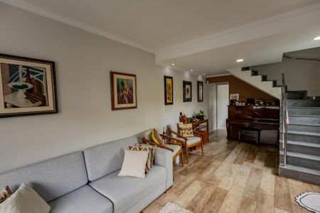 Casa à venda com 200m², 3 quartos e 6 vagas Casa à venda com 200m², 3 quartos e 6 vagasSala de Estar