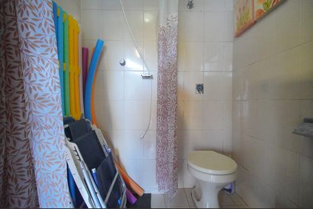 Casa à venda com 186m², 4 quartos e 3 vagasBanheiro 2