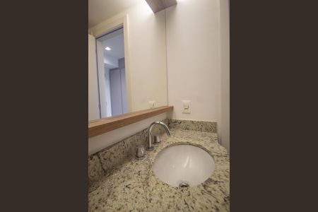 Studio à venda com 26m², 1 quarto e sem vaga Studio à venda com 26m², 1 quarto e sem vagaBanheiro Social