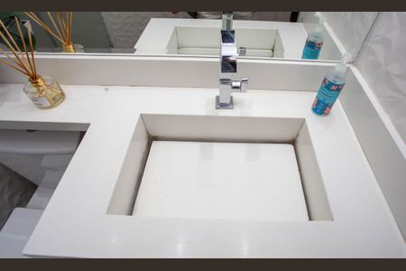 Apartamento à venda com 48m², 2 quartos e 1 vagaBanheiro Social