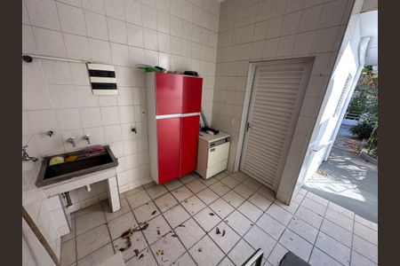 Casa à venda com 209m², 3 quartos e 1 vaga Casa à venda com 209m², 3 quartos e 1 vagaÁrea de Serviço