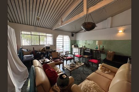 Casa à venda com 209m², 3 quartos e 1 vaga Casa à venda com 209m², 3 quartos e 1 vagaÁrea comum - Salão