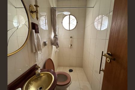 Casa à venda com 209m², 3 quartos e 1 vaga Casa à venda com 209m², 3 quartos e 1 vagaLavabo