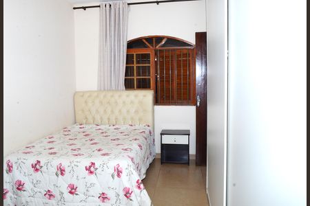 Casa à venda com 250m², 4 quartos e 3 vagasSuíte