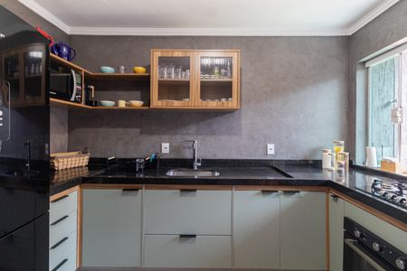 Casa à venda com 126m², 3 quartos e 2 vagas Casa à venda com 126m², 3 quartos e 2 vagasCozinha