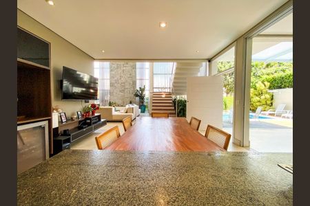 Casa de Condomínio à venda com 3 quartos, 327m² em Ville Sainte Hélène, Campinas