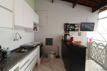 Casa à venda com 270m², 4 quartos e 2 vagasCozinha