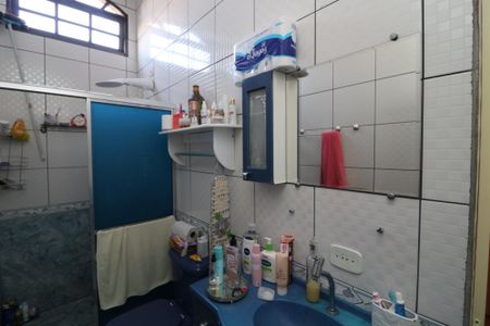 Casa à venda com 270m², 4 quartos e 2 vagasBanheiro 