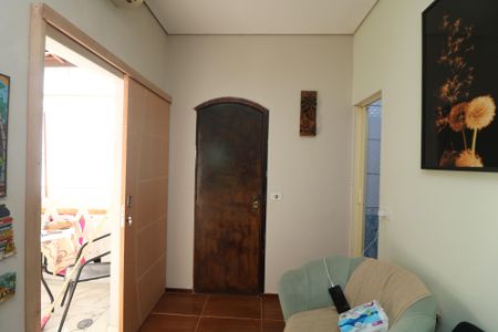 Casa à venda com 270m², 4 quartos e 2 vagasSala 2