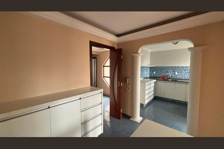 Apartamento à venda com 180m², 3 quartos e 2 vagas Apartamento à venda com 180m², 3 quartos e 2 vagasCozinha