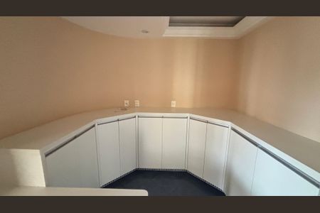 Apartamento à venda com 180m², 3 quartos e 2 vagas Apartamento à venda com 180m², 3 quartos e 2 vagasCozinha