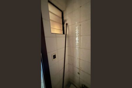 Apartamento à venda com 180m², 3 quartos e 2 vagas Apartamento à venda com 180m², 3 quartos e 2 vagasBanheiro de Serviço