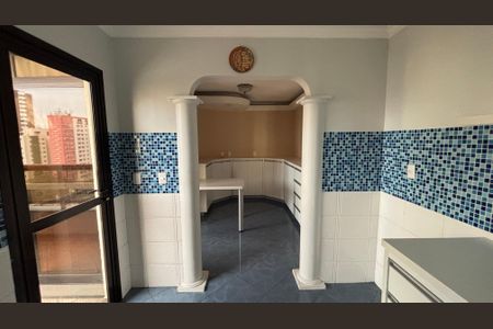 Apartamento à venda com 180m², 3 quartos e 2 vagas Apartamento à venda com 180m², 3 quartos e 2 vagasCozinha
