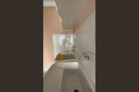 Apartamento à venda com 180m², 3 quartos e 2 vagas Apartamento à venda com 180m², 3 quartos e 2 vagasÁrea de Serviço